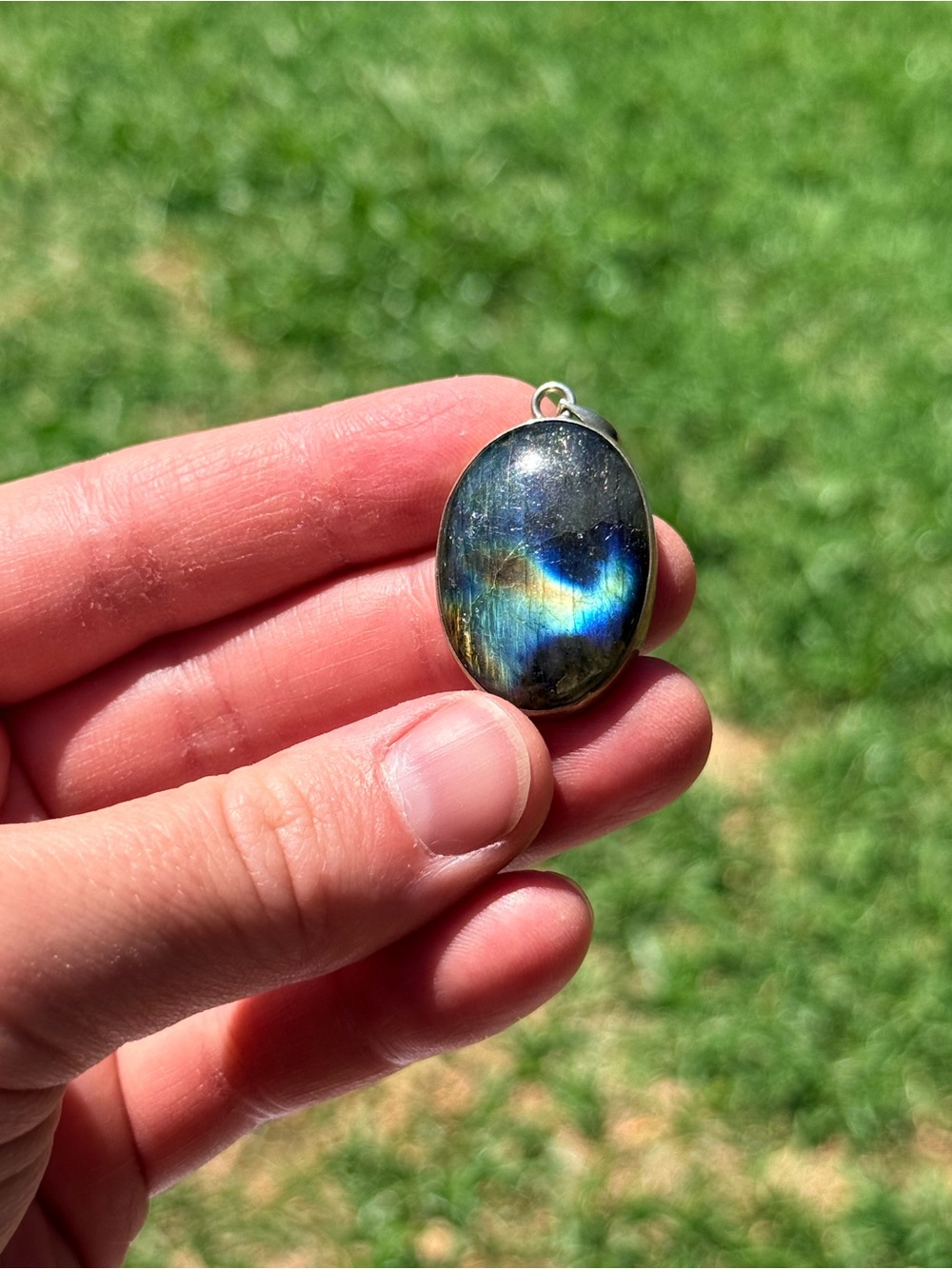 Labradorite pendant - Picture 3 of 3